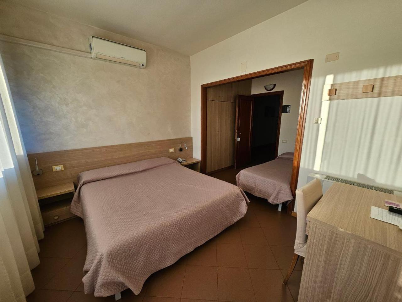 Albergo Nyers Περούτζια Εξωτερικό φωτογραφία