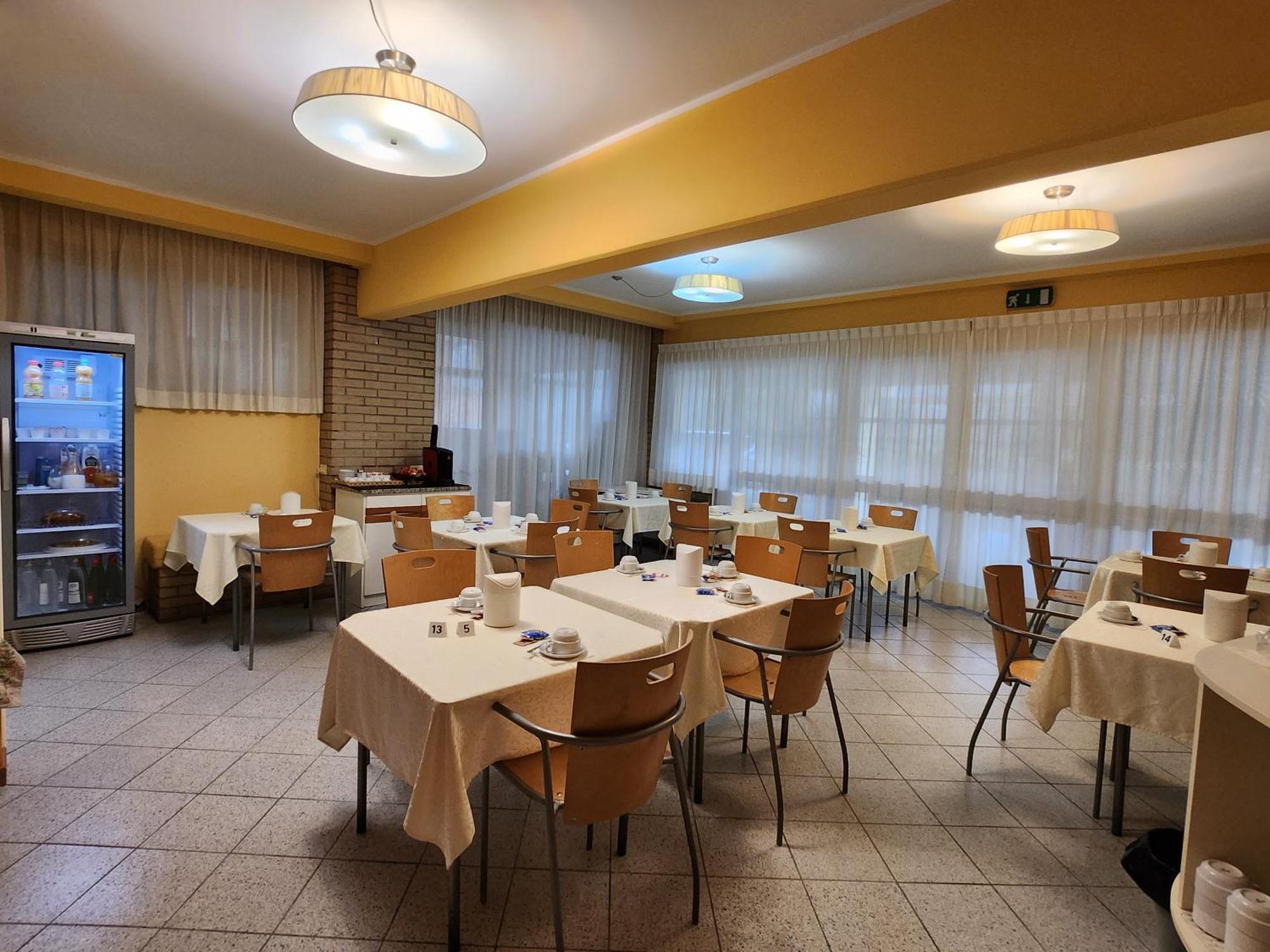 Albergo Nyers Περούτζια Εξωτερικό φωτογραφία