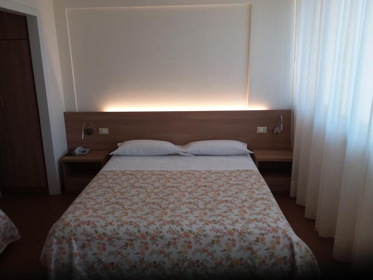 Albergo Nyers Περούτζια Εξωτερικό φωτογραφία