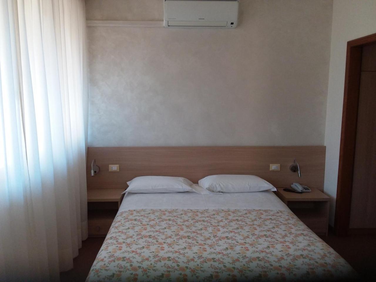 Albergo Nyers Περούτζια Εξωτερικό φωτογραφία