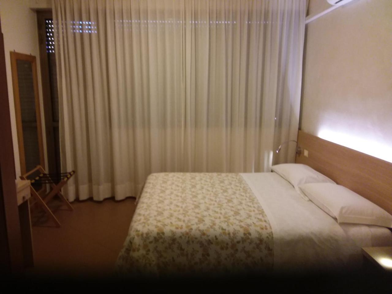 Albergo Nyers Περούτζια Εξωτερικό φωτογραφία
